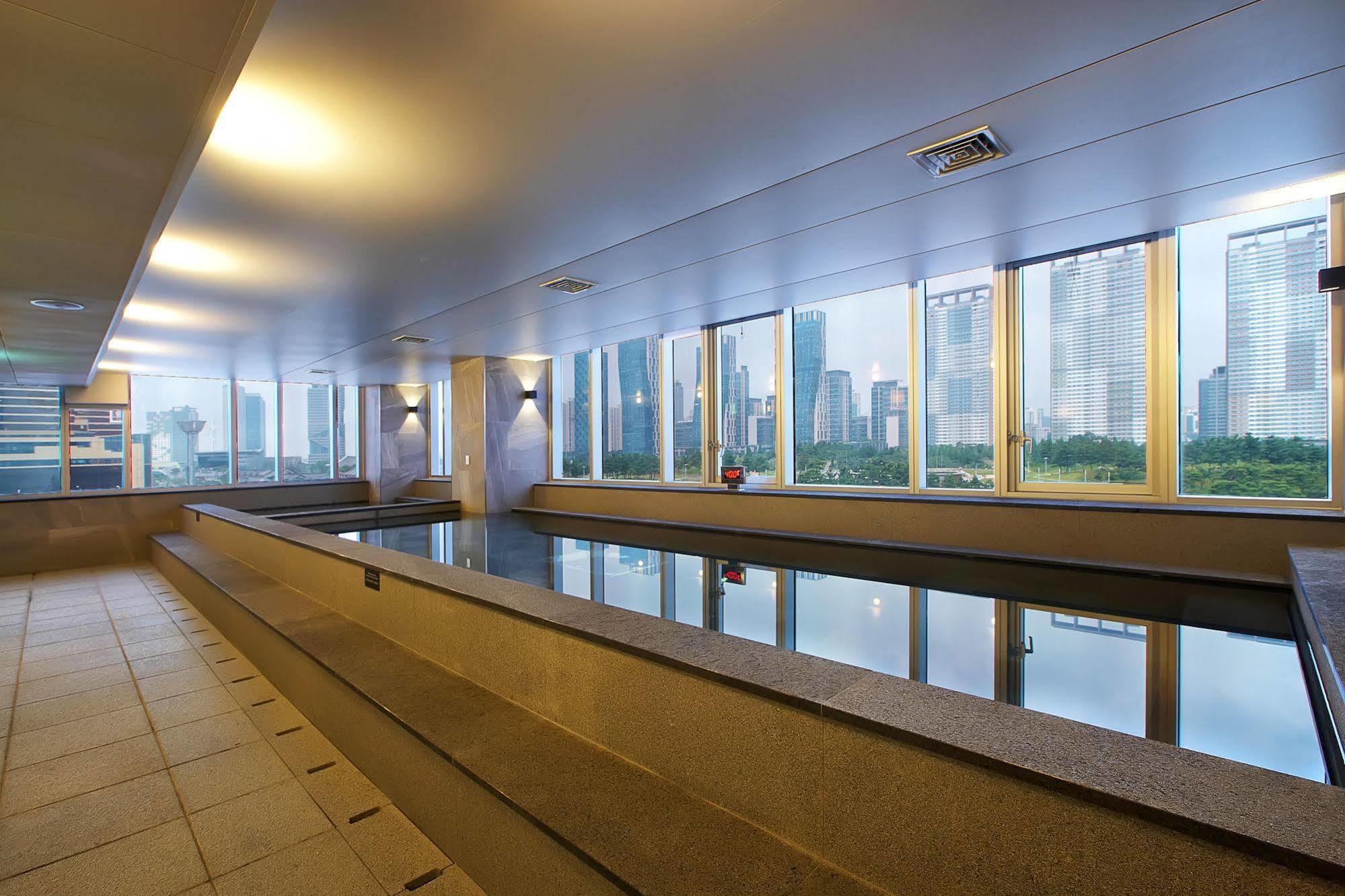 Orakai Songdo Park 4*